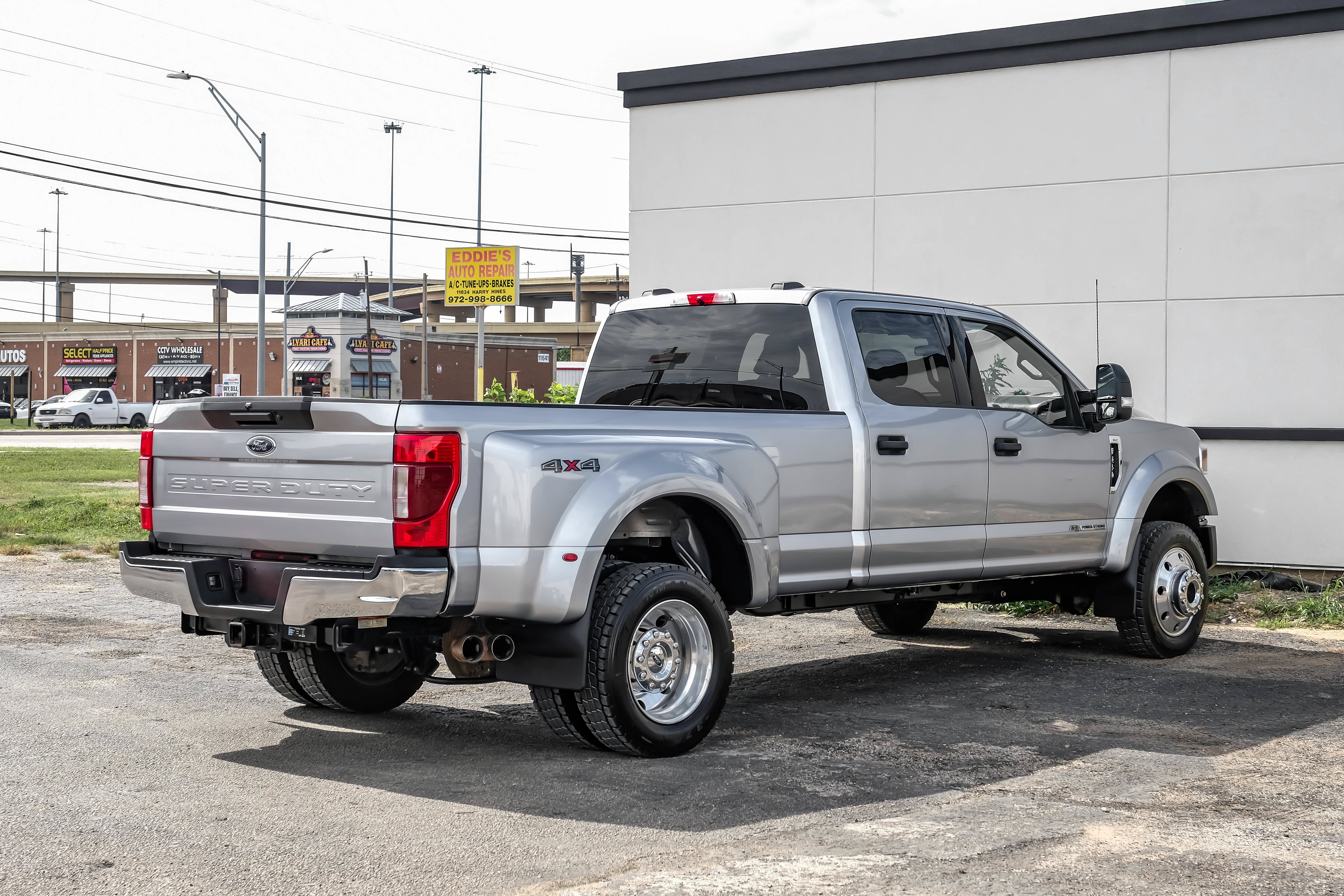 Used 2022 Ford F450 XLT w/ Camper Package AWD/4WD image 6