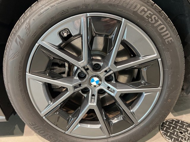 Used 2025 BMW i4 xDrive40i image 62