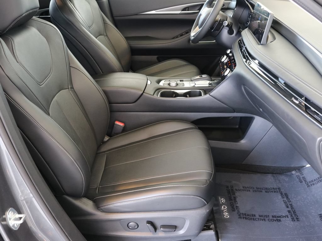 Certified 2025 INFINITI QX60 Luxe w/ Vision Package AWD/4WD image 44