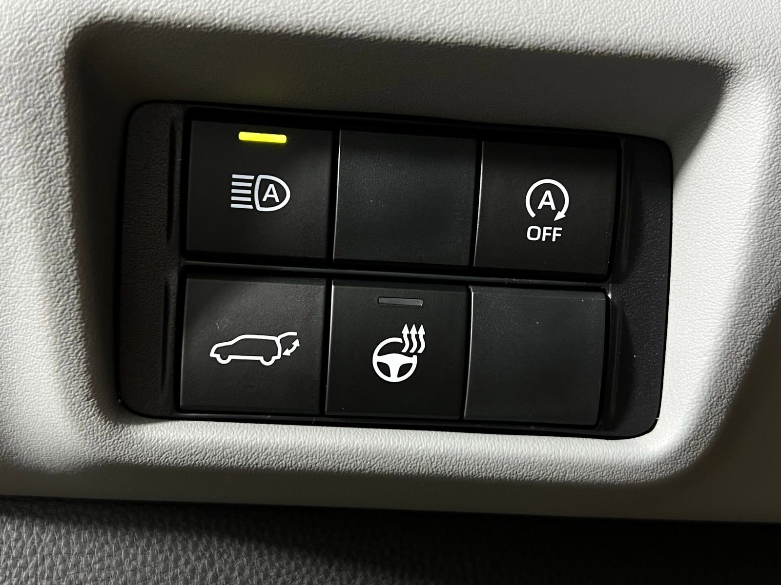 Certified 2026 Toyota Highlander Limited image 23