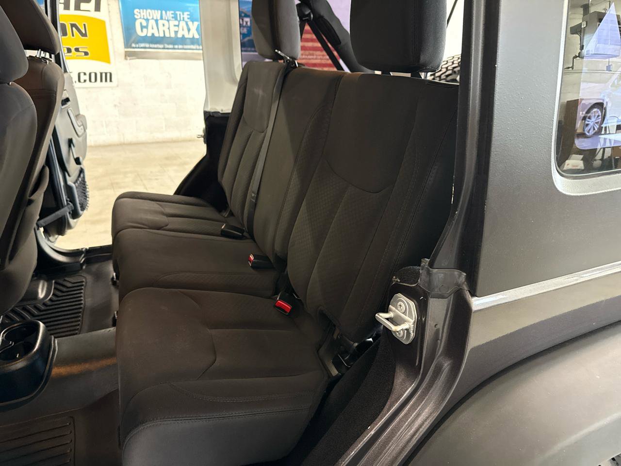 Used 2018 Jeep Wrangler Unlimited Sport w/ Connectivity Group image 25