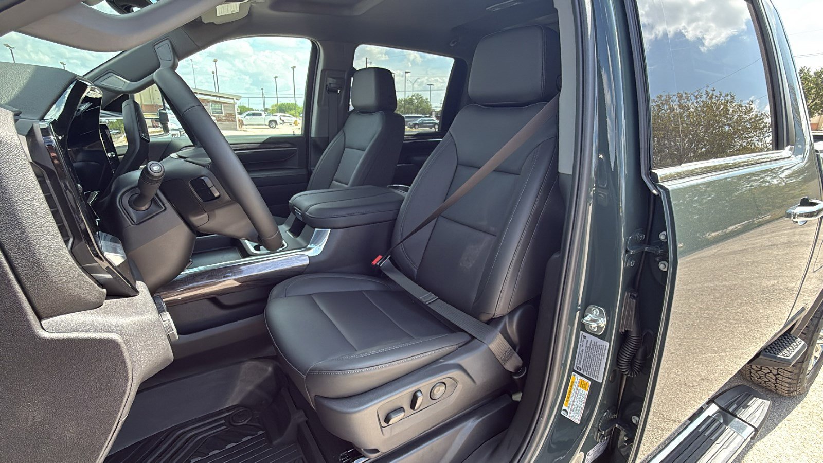 New 2026 Chevrolet Silverado 2500 LTZ w/ LTZ Convenience Package image 12