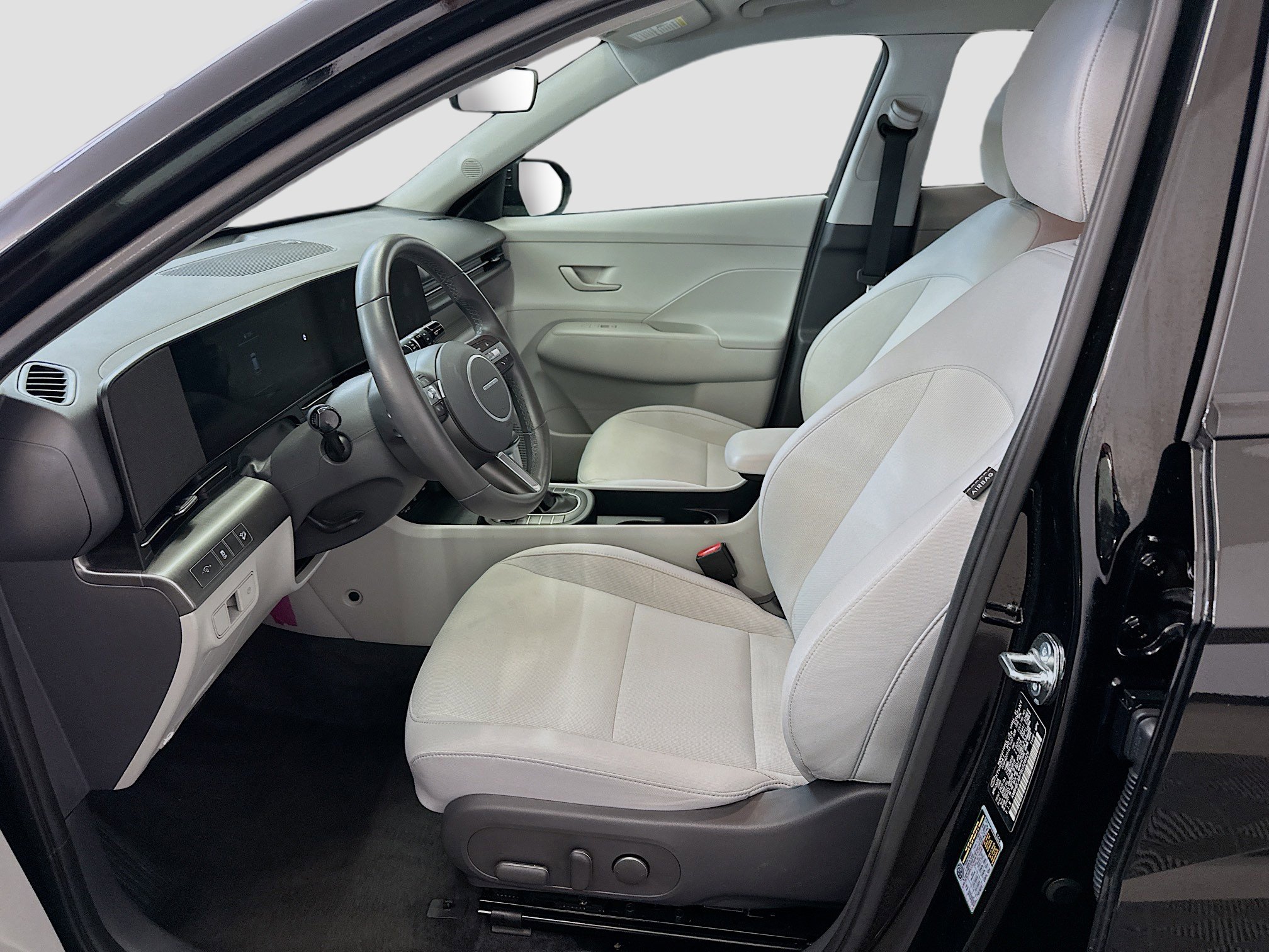 Used 2025 Hyundai Kona SEL AWD/4WD image 13
