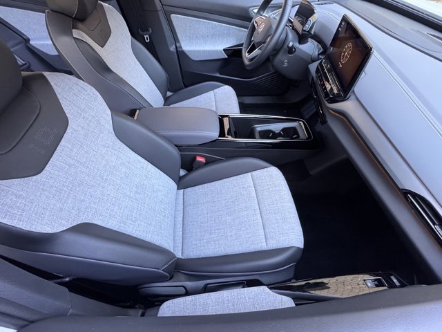 Used 2023 Volkswagen ID.4 Pro image 9