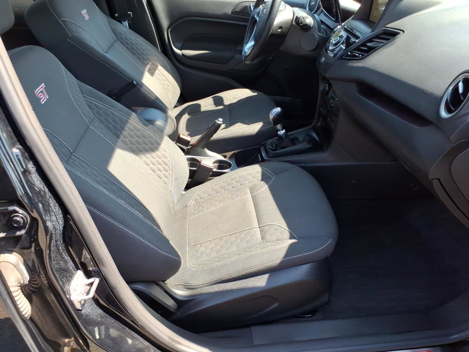 Used 2016 Ford Fiesta ST image 8