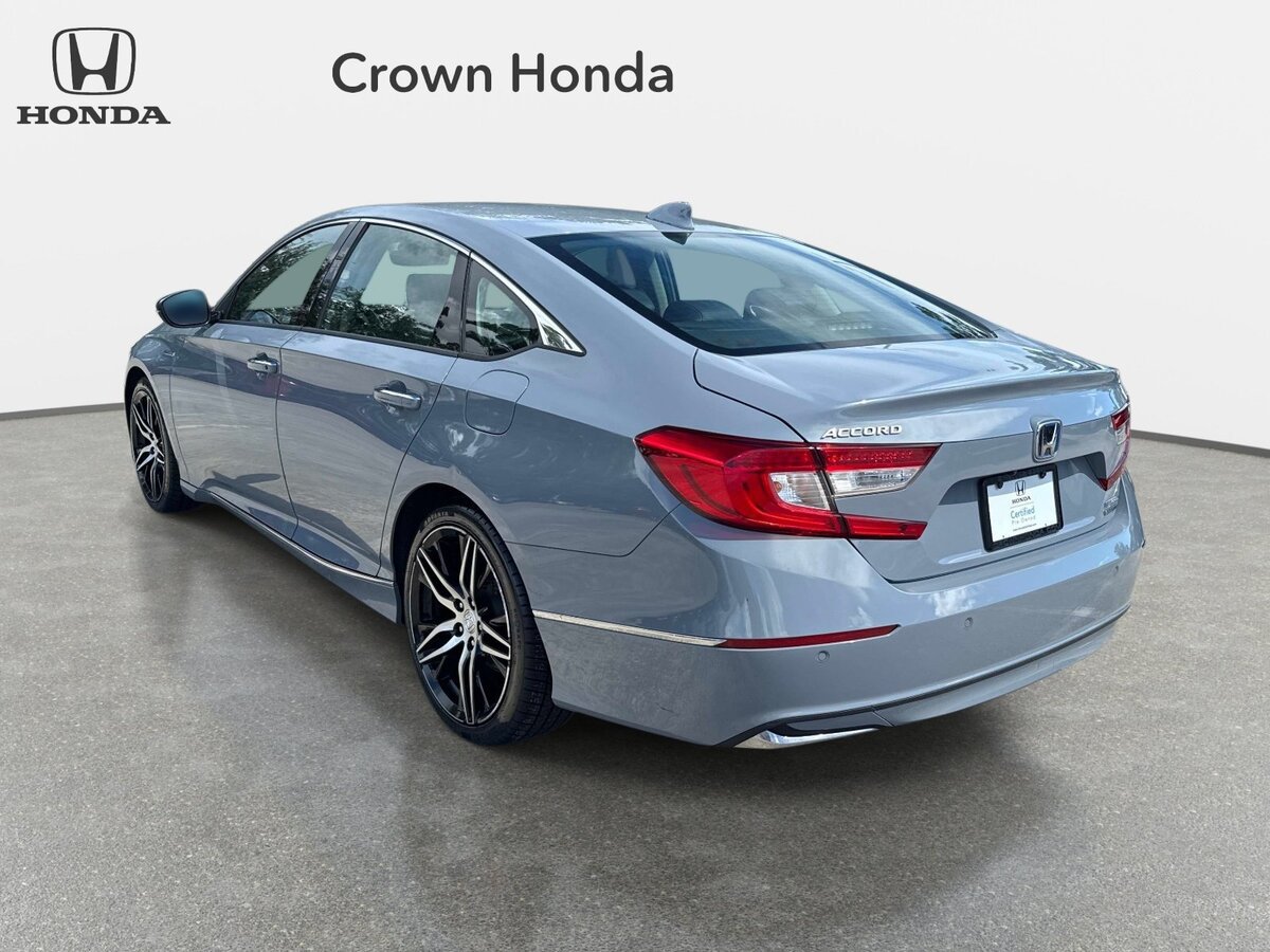 Used 2022 Honda Accord Touring image 3