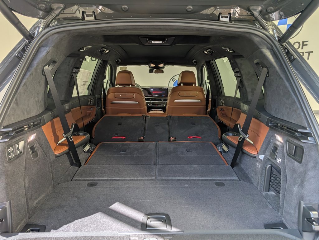 New 2026 BMW X7 M60i image 22