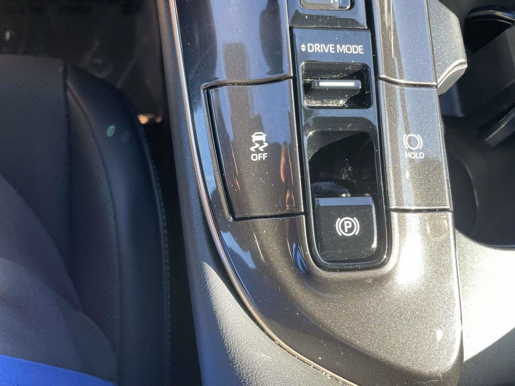 Used 2026 Toyota Crown Platinum AWD/4WD image 43