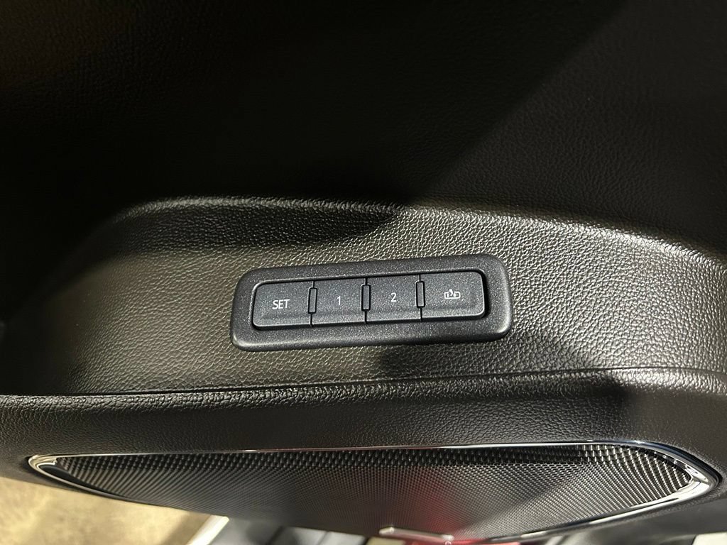 Used 2019 Chevrolet Tahoe Premier AWD/4WD image 14