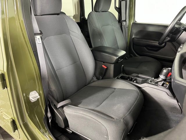 Used 2022 Jeep Wrangler Unlimited Sport AWD/4WD image 40