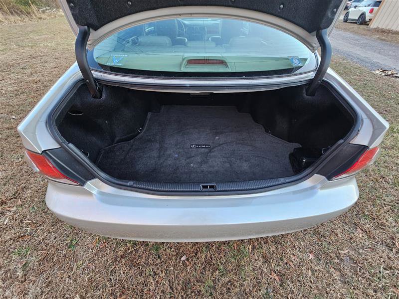 Used 2004 Lexus ES 330 image 23