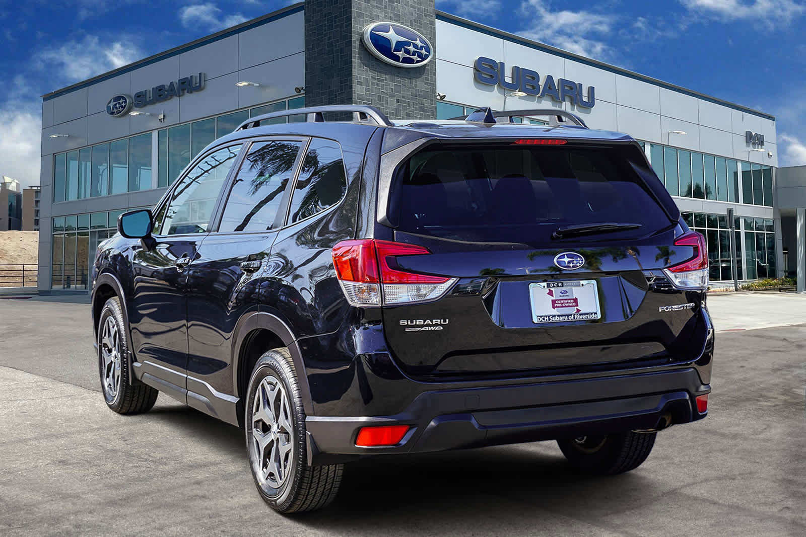 Certified 2023 Subaru Forester Premium image 6