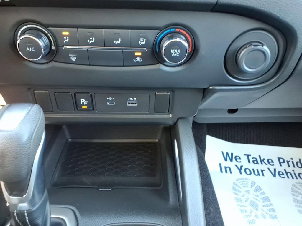 Used 2024 Nissan Frontier SV w/ Technology Package image 20