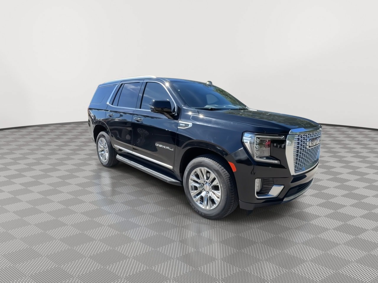 Used 2023 GMC Yukon Denali AWD/4WD image 2
