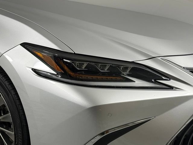 Used 2021 Lexus ES 350 Ultra Luxury w/ Accessory Package 2 FWD image 15