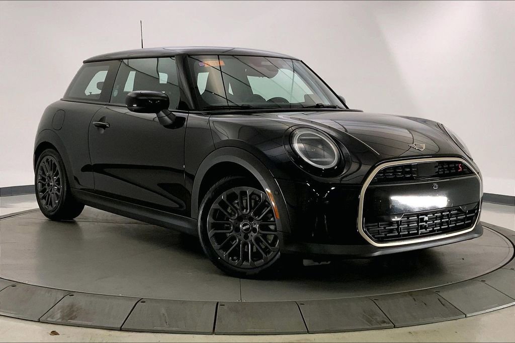 Certified 2025 MINI Cooper S image 33