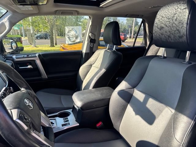 Used 2018 Toyota 4Runner SR5 Premium AWD/4WD image 10