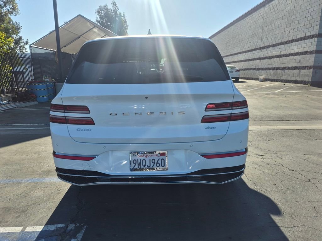 Used 2026 Genesis GV80 2.5T Select image 13