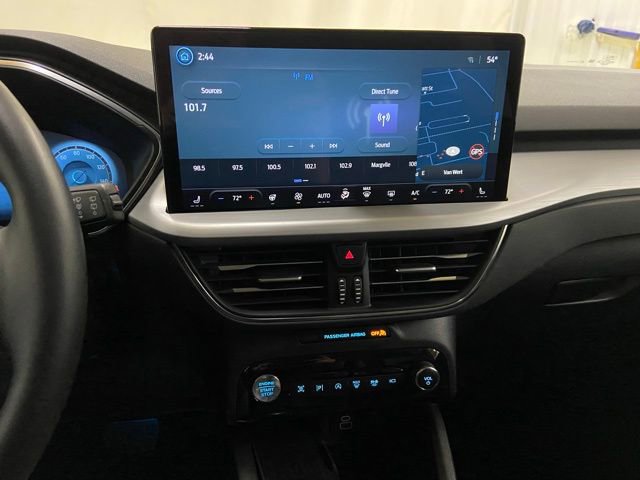 Used 2024 Ford Escape Platinum AWD/4WD image 36