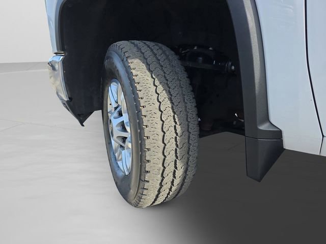 Used 2025 Chevrolet Silverado 2500 LT w/ Convenience Package image 36