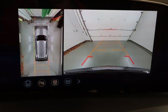 New 2026 Cadillac Vistiq Platinum image 23