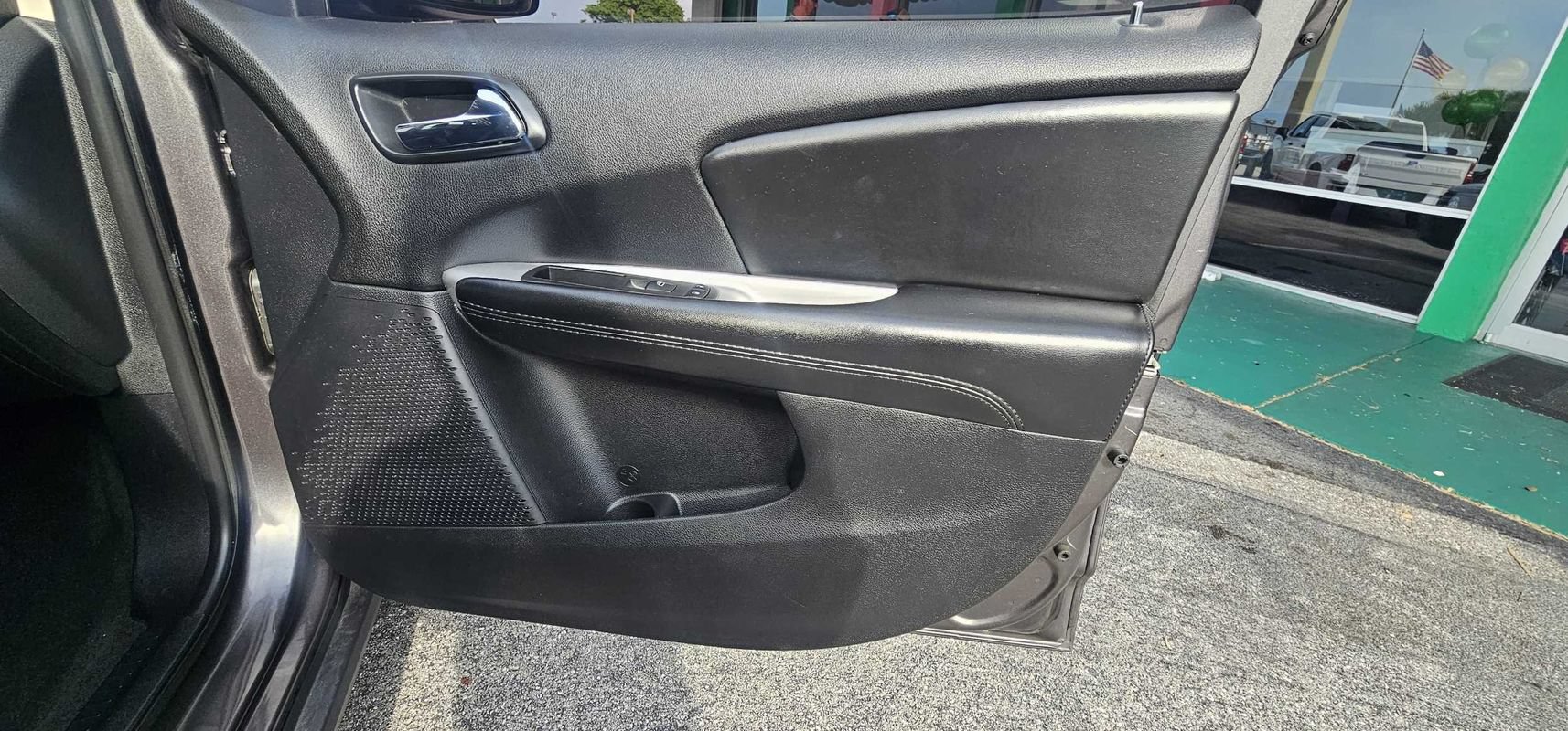 Used 2019 Dodge Journey SE w/ Blacktop Package FWD image 26
