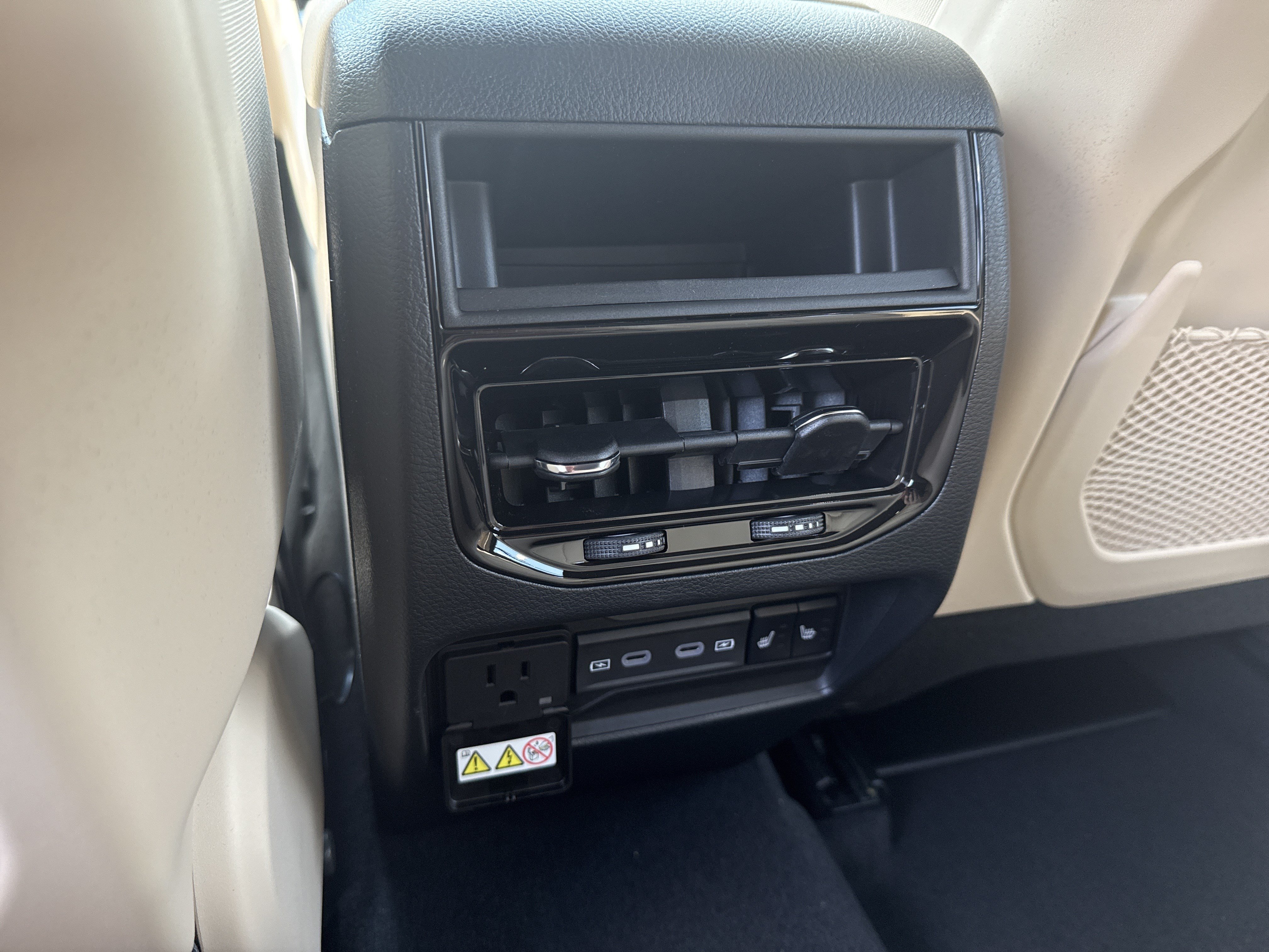 New 2026 Jeep Grand Cherokee Limited AWD/4WD image 23