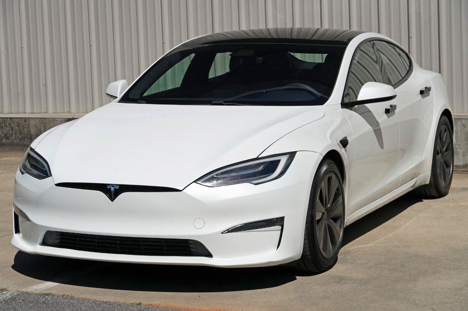 Used 2022 Tesla Model S AWD/4WD image 53