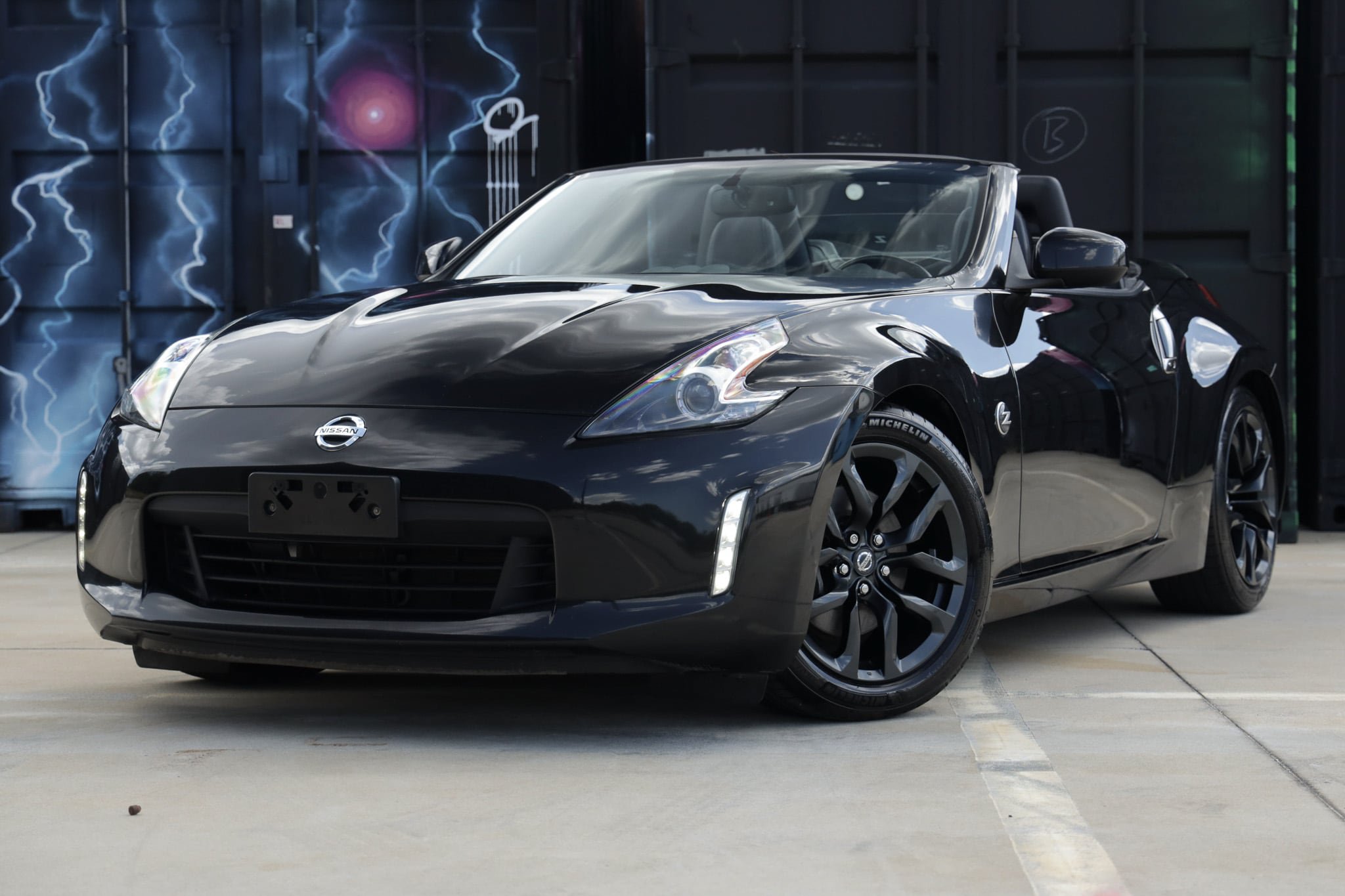 Used 2019 Nissan 370Z Touring RWD image 1