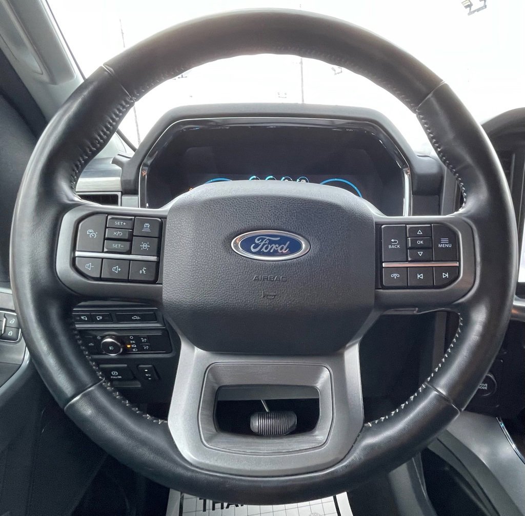 Used 2021 Ford F150 Lariat w/ Tow Technology Package image 16