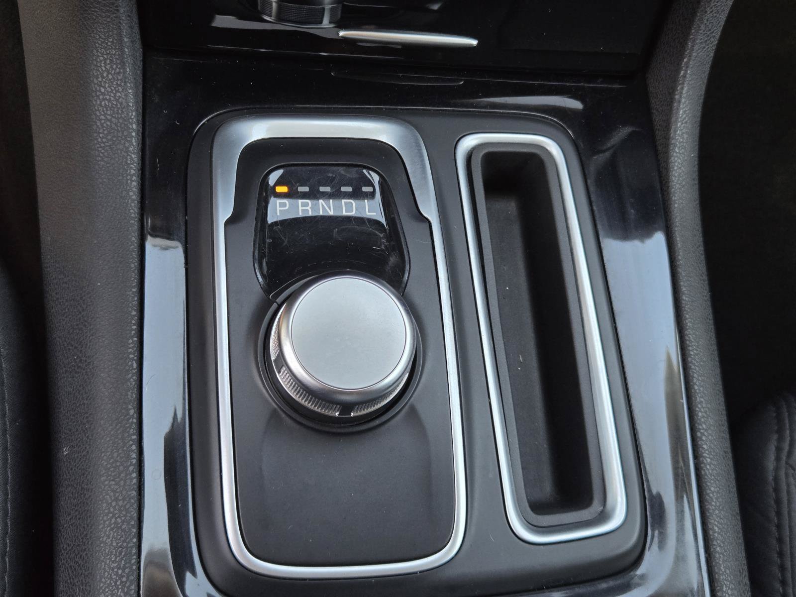 Certified 2023 Chrysler 300 Touring RWD image 13