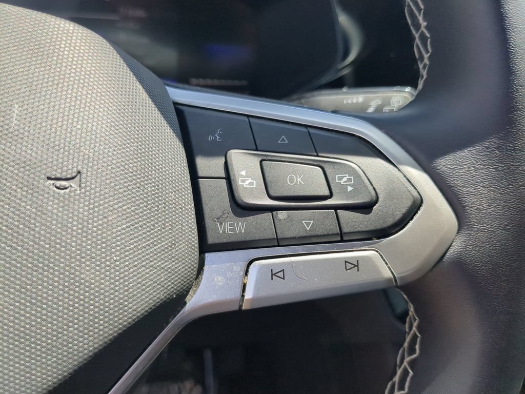Certified 2023 Volkswagen Taos S FWD image 25