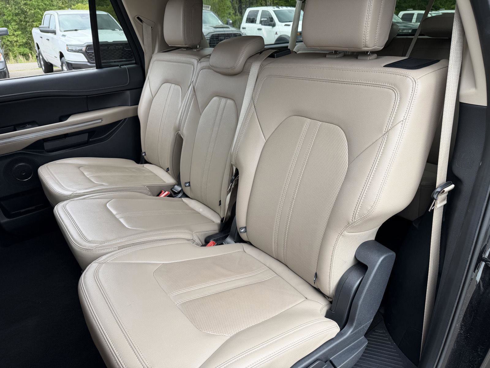 Used 2024 Ford Expedition Max Limited RWD image 17