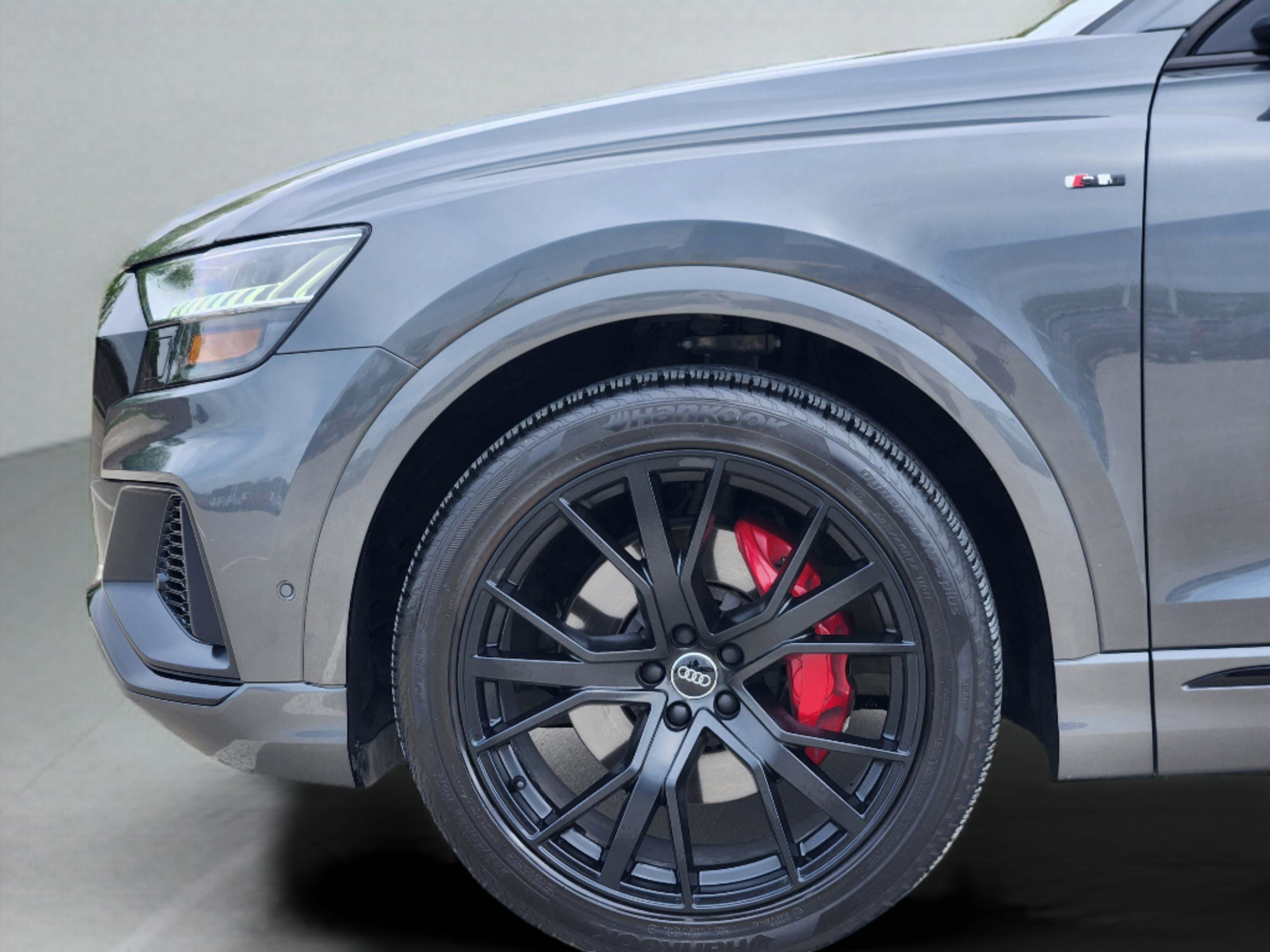 Used 2019 Audi Q8 Prestige w/ Adaptive Chassis Package image 10