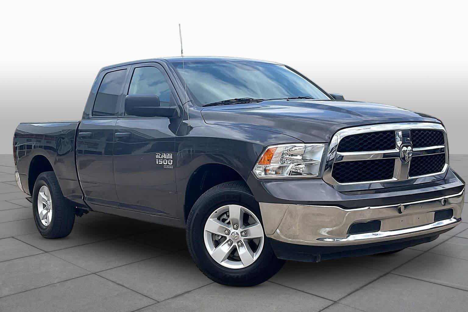 Used 2024 RAM 1500 Classic SLT AWD/4WD image 3