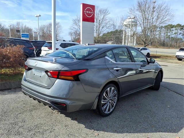 New 2025 Nissan Altima 2.5 SL image 3