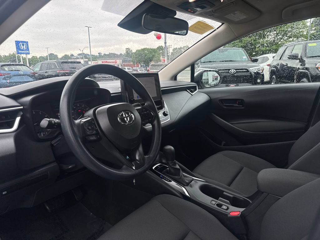 Used 2024 Toyota Corolla LE FWD image 13