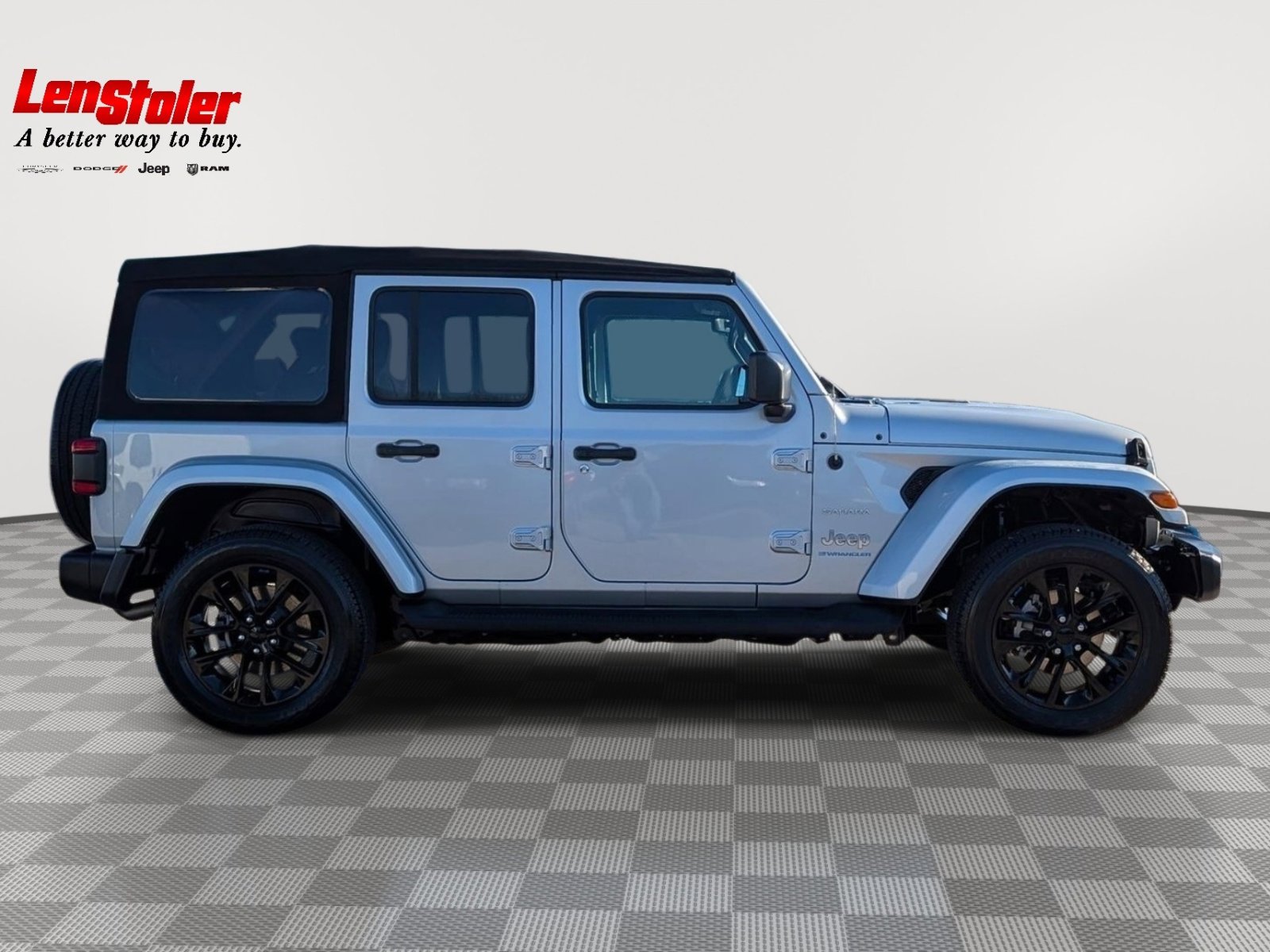 Used 2023 Jeep Wrangler Sahara w/ Cold Weather Group image 6