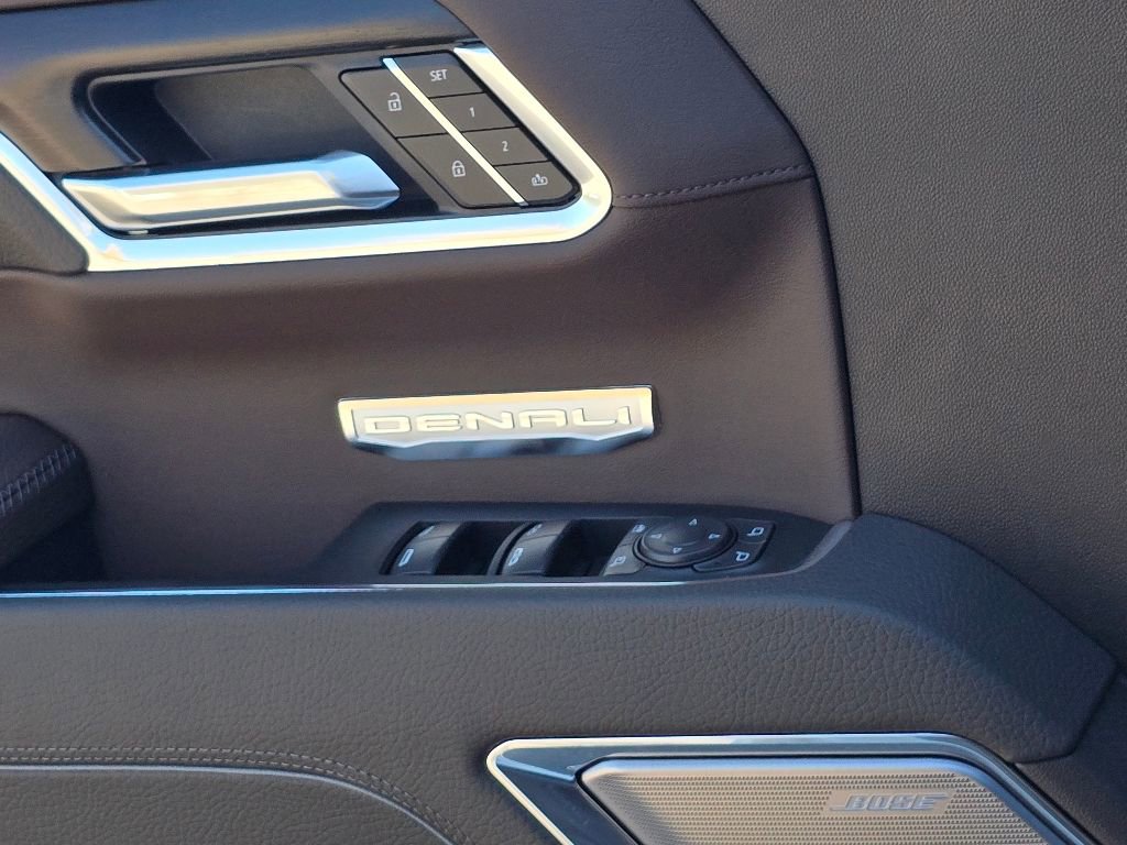 New 2026 GMC Sierra 1500 Denali w/ Technology Package image 9