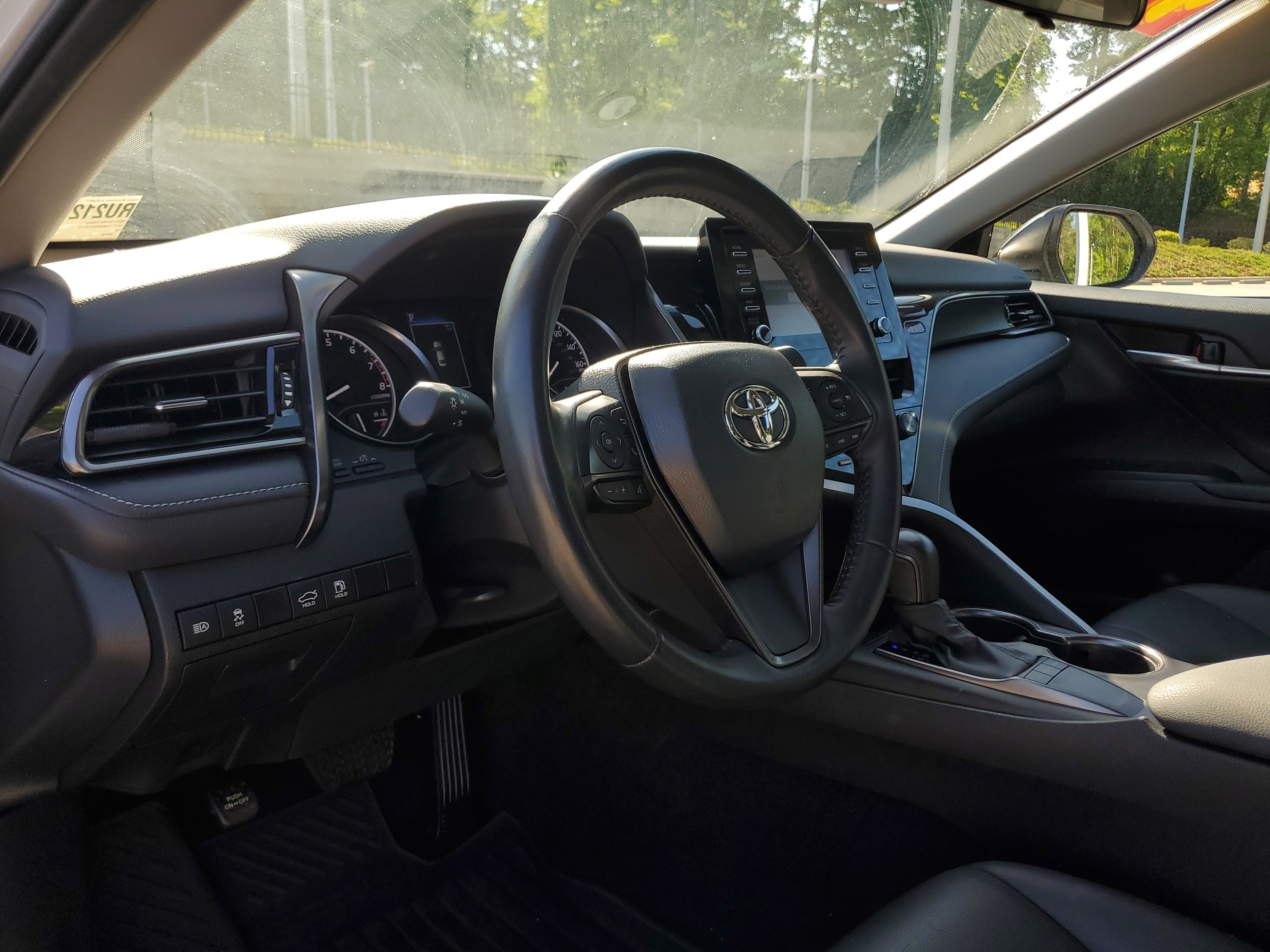 Used 2024 Toyota Camry SE image 15