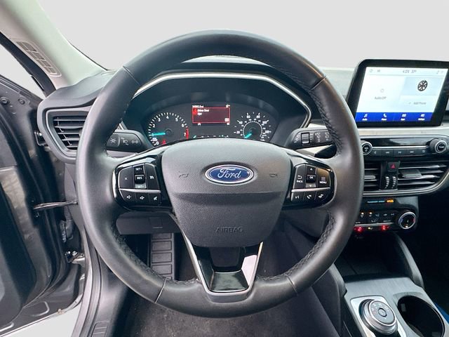 Used 2022 Ford Escape SE w/ Cold Weather Package image 11