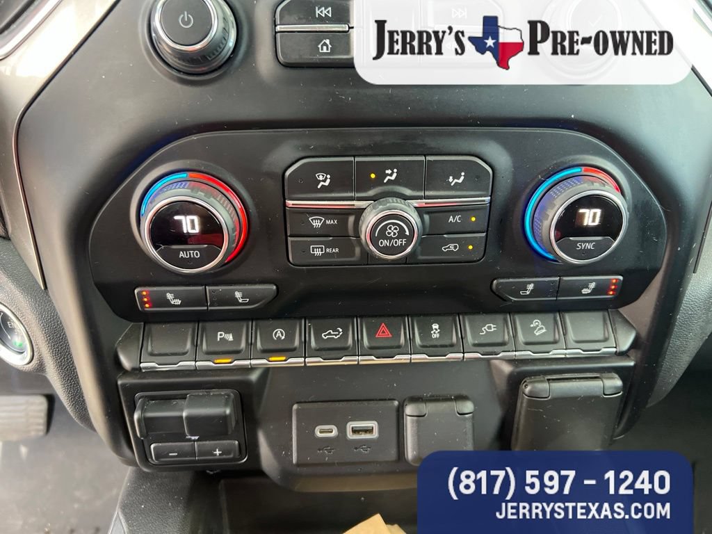 Used 2020 Chevrolet Silverado 1500 RST w/ Texas Edition AWD/4WD image 11