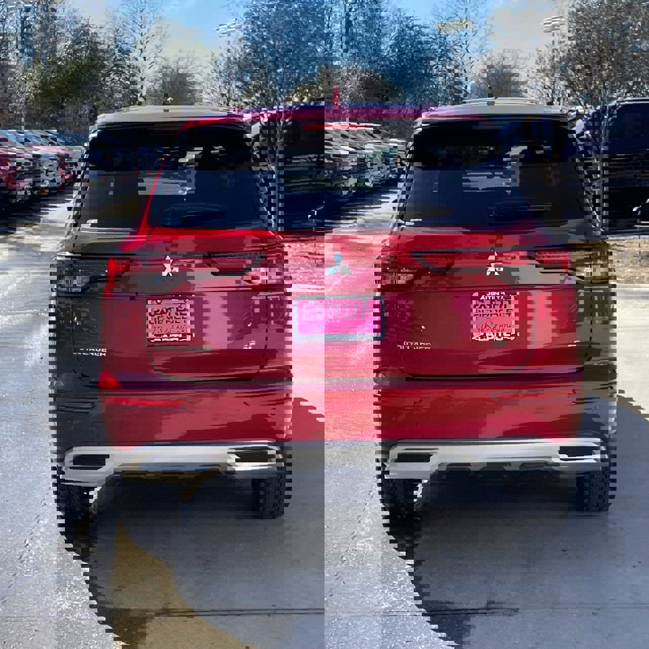 Used 2024 Mitsubishi Outlander SE image 5