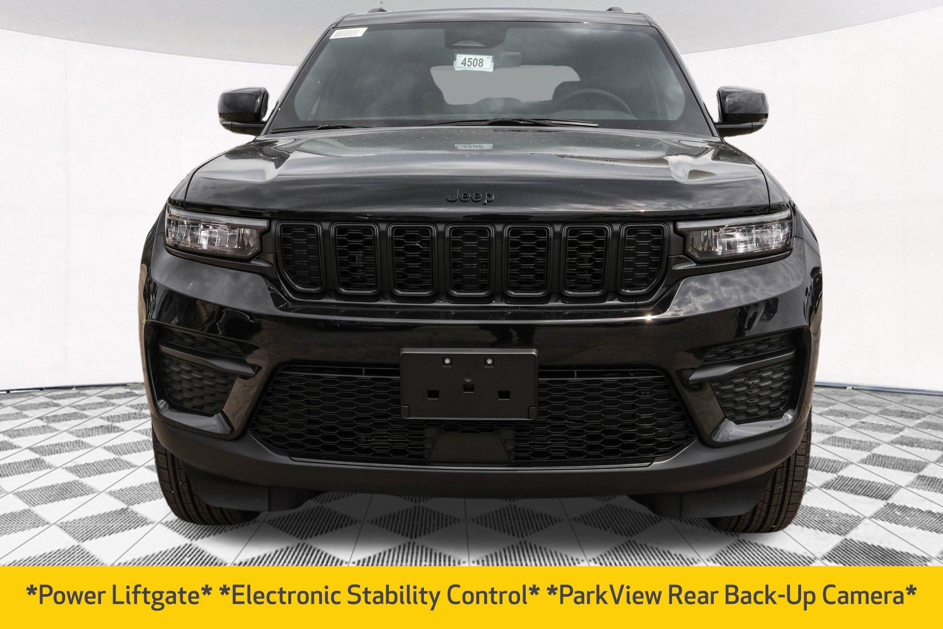 New 2025 Jeep Grand Cherokee Altitude image 9