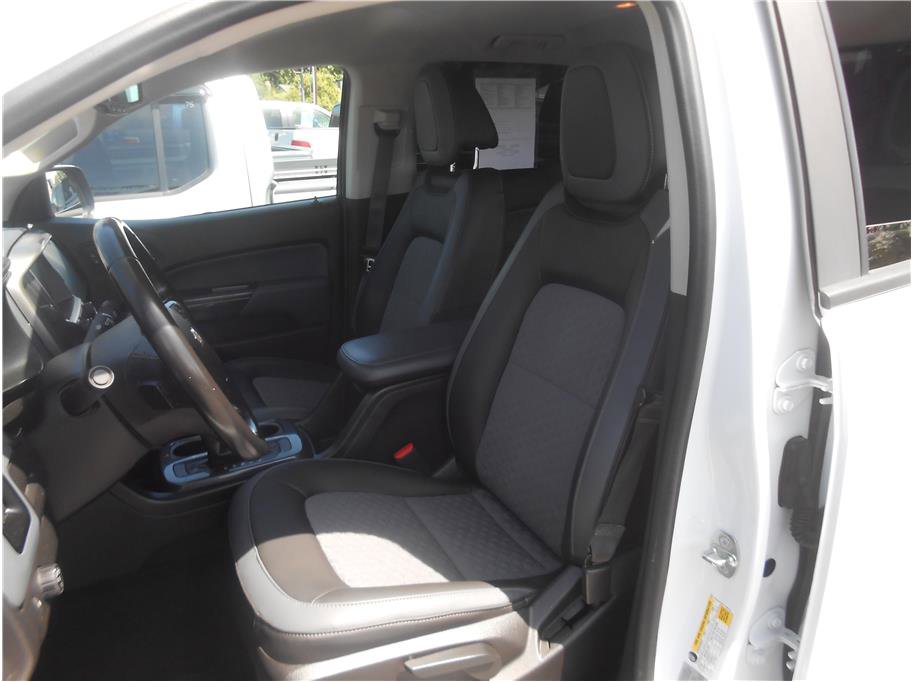 Used 2017 Chevrolet Colorado Z71 image 8