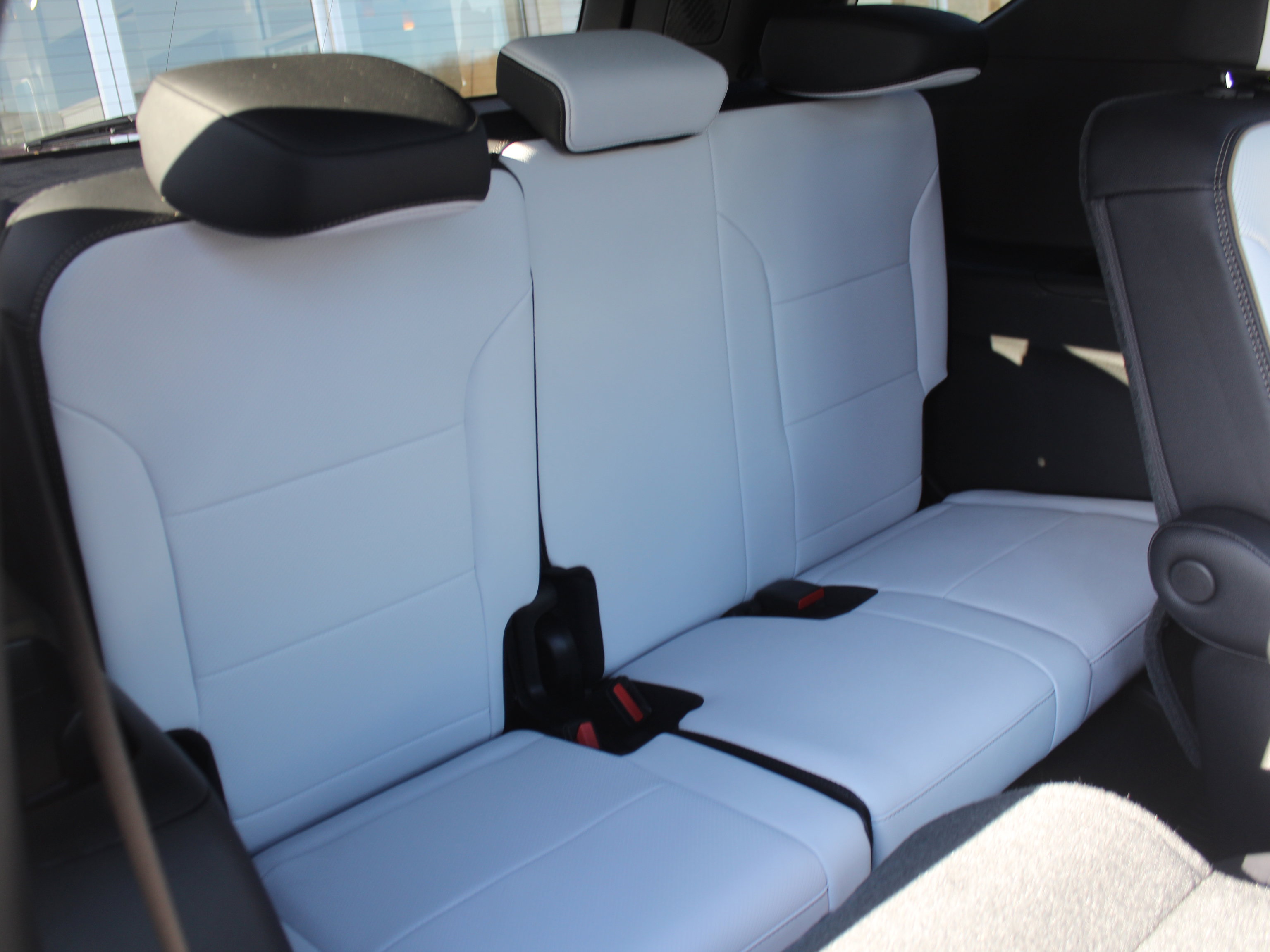 New 2026 Chevrolet Traverse High Country w/ LPO, Floor Liner Package image 18