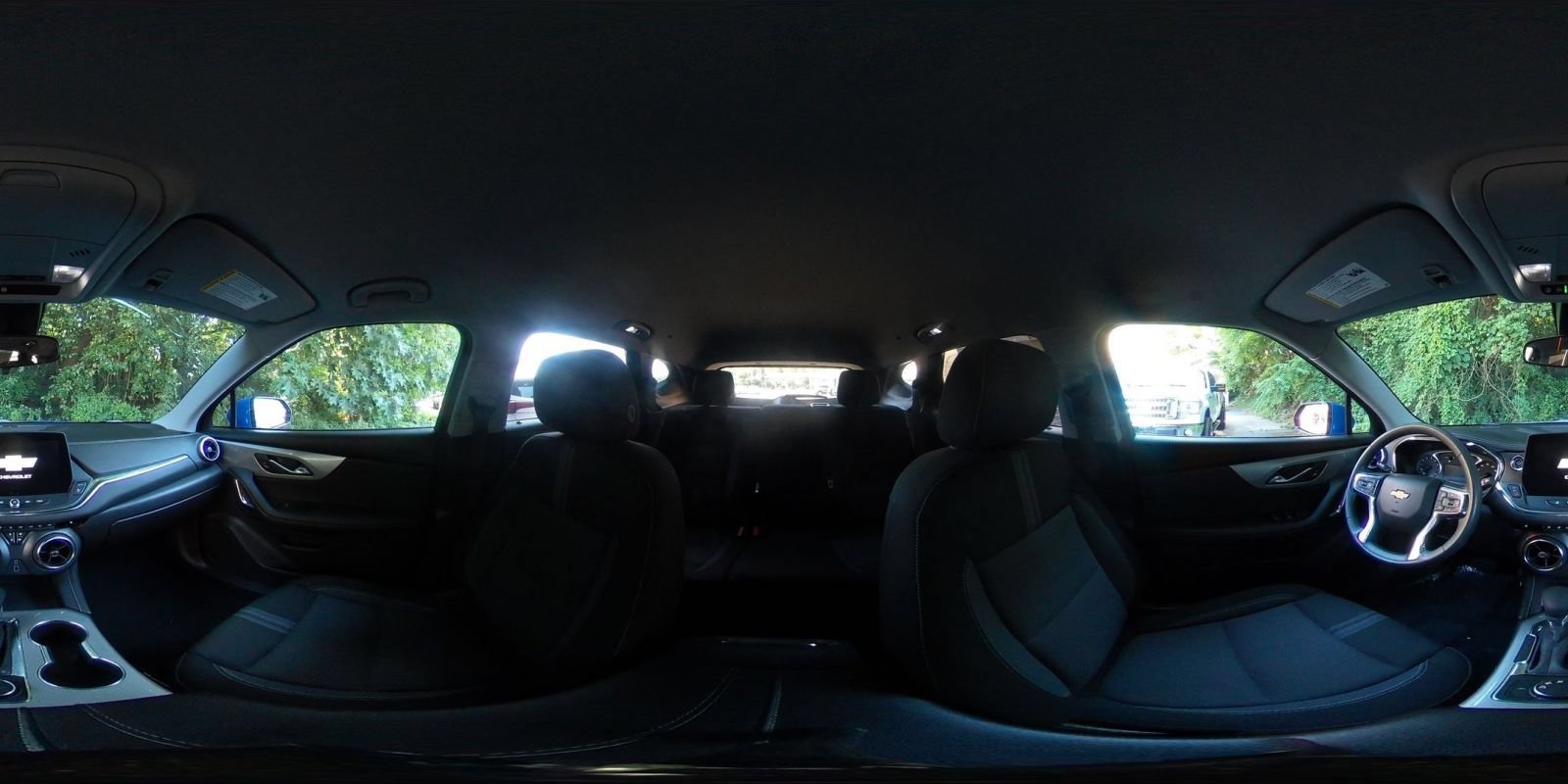Used 2025 Chevrolet Blazer LT FWD image 38