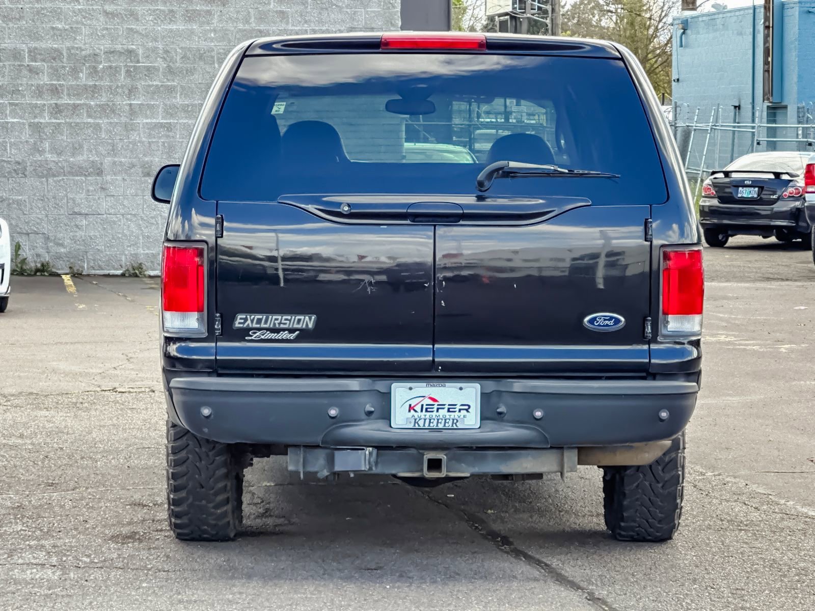 Used 2001 Ford Excursion Limited image 4
