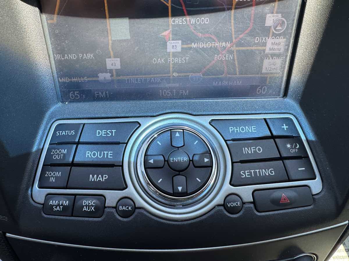 Used 2015 INFINITI Q40 AWD w/ Navigation Package image 17