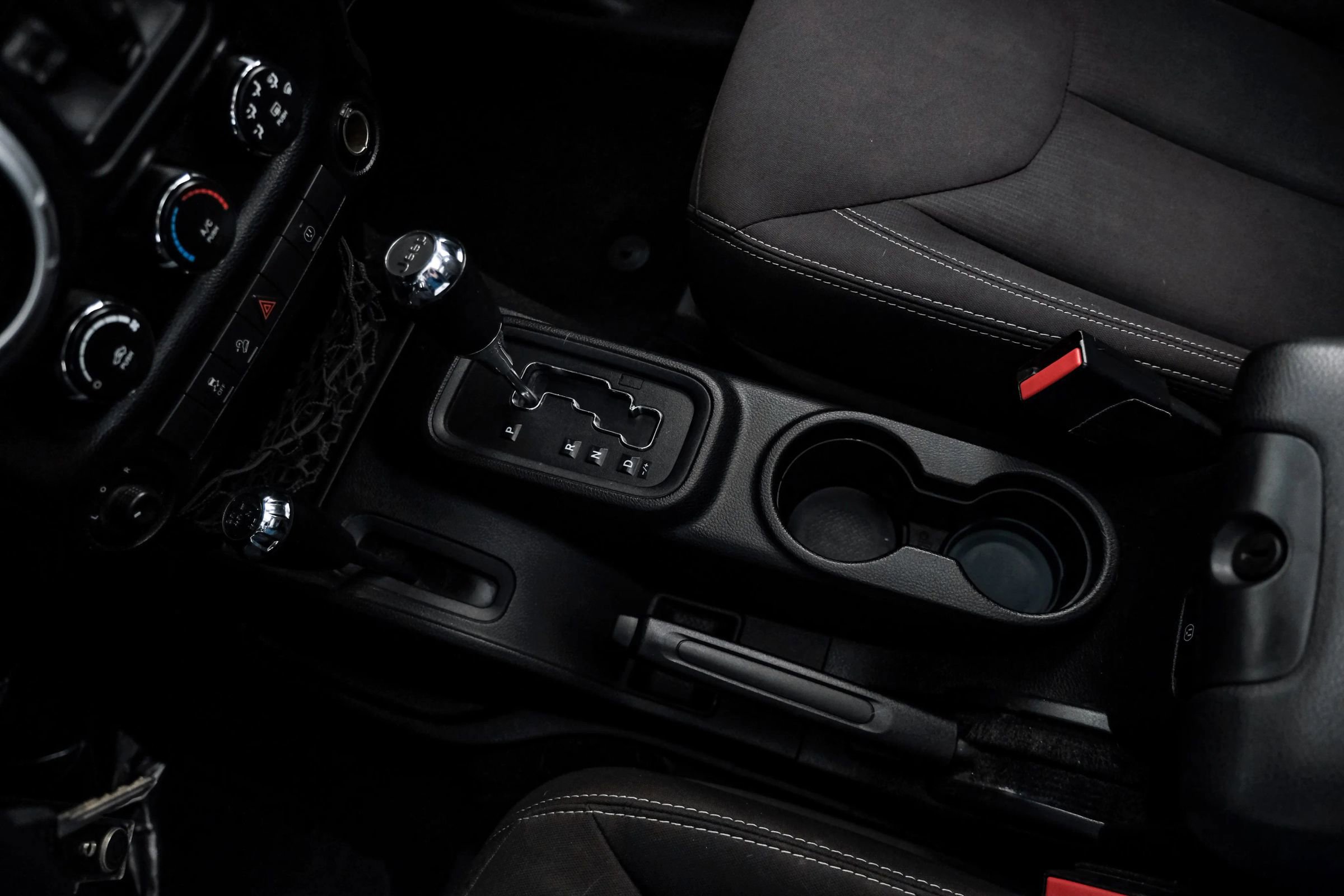 Used 2014 Jeep Wrangler Unlimited Rubicon w/ Max Tow Package image 20